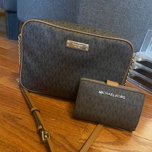 MK crossbody bag + matching wallet